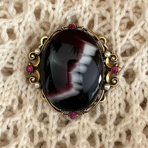 Victorian Style Large Oval Faux Agate Brooch - Original by Robert - Vintage
